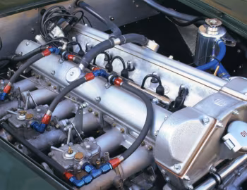 Sous la capuche Aston Martin DB4 Lightweight Racer (Series III) '04–09.1961