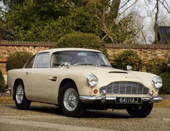 Aston Martin DB4 [UK-spec] (Series IV) '09.1961–09.1962