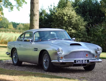Aston Martin DB4 [UK-spec] (Series II) '01.1960–04.1961