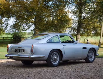 Aston Martin DB4 [UK-spec] (Series II) '01.1960–04.1961
