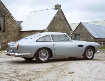 Aston Martin DB4 [UK-spec] (Series II) '01.1960–04.1961