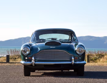 Aston Martin DB4 [UK-spec] (Series II) '01.1960–04.1961