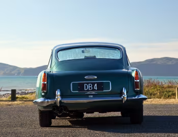 Aston Martin DB4 [UK-spec] (Series II) '01.1960–04.1961