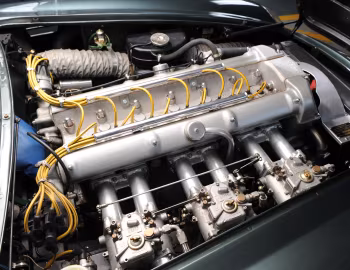 Sous la capuche Aston Martin DB4 GTZ Sanction II (#0198/R) '07.1991
