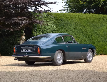 Aston Martin DB6 [UK-spec] '1965–07.1969
