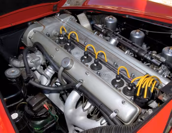 Sous la capuche Aston Martin DB6 '1965–07.1969