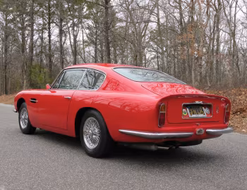 Aston Martin DB6 [UK-spec] '1965–07.1969