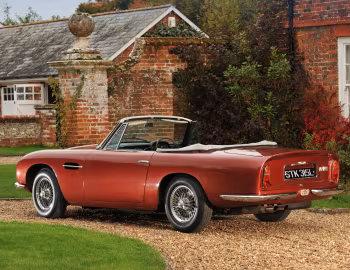 Aston Martin DB6 Volante [UK-spec] '1966–69