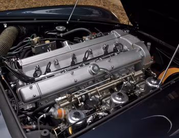 Sous la capuche Aston Martin DB6 Volante [UK-spec] '1966–69