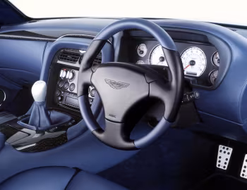 Panel frontal Aston Martin DB7 GT [UK-spec] '2003–04