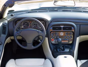 Panneau avant 1997–99 Aston Martin DB7 Volante [North America] '1996–99