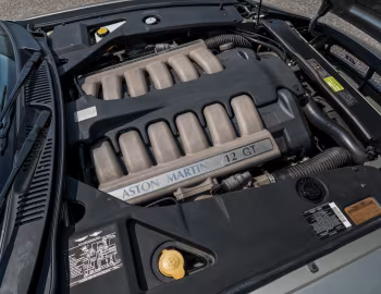 Bajo el capó 2004 Aston Martin DB7 GT [North America] '2003–04