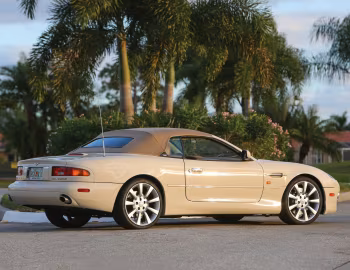 2000–03 Aston Martin DB7 Vantage Volante [North America] '1999–2003