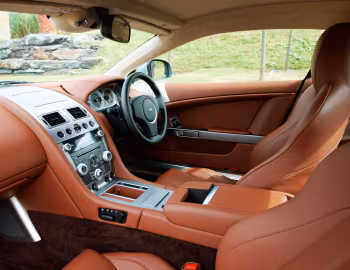 Intérieur Aston Martin DB9 [UK-spec] '2010–12