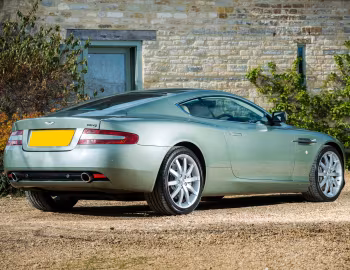 Aston Martin DB9 [UK-spec] '05.2004–10.2008