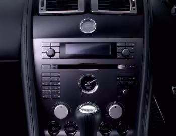 Interior Aston Martin DB9 [UK-spec] '05.2004–10.2008
