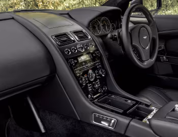 Intérieur Aston Martin DB9 "Carbon Black" [UK-spec] '2014