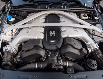 Sous la capuche 2016 Aston Martin DB9 GT [North America] '2015–16