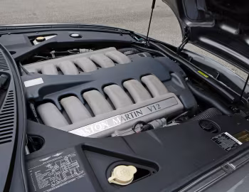 Sous la capuche 2003 Aston Martin DB AR1 Zagato [North America] '2003