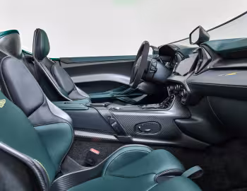 Intérieur Aston Martin DBR22 (#14) '12.2023