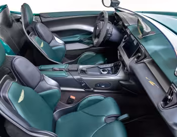 Intérieur Aston Martin DBR22 (#14) '12.2023