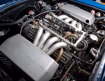 Sous la capuche Aston Martin DBS V8 [UK-spec] '1970–72