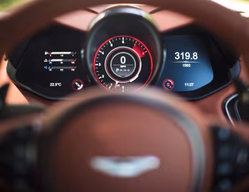 Tableau de bord Aston Martin DBS Superleggera [UK-spec] '2018–24