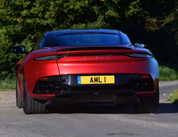 Aston Martin DBS Superleggera [UK-spec] '2018–24