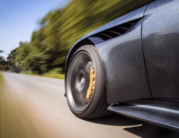 Aston Martin DBS Superleggera [UK-spec] '2018–24