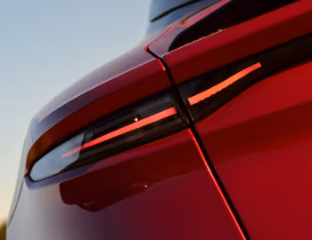Aston Martin DBS Superleggera [UK-spec] '2018–24