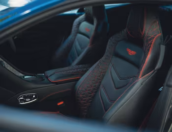 Intérieur Aston Martin DBS Superleggera [Japan] '2018–24