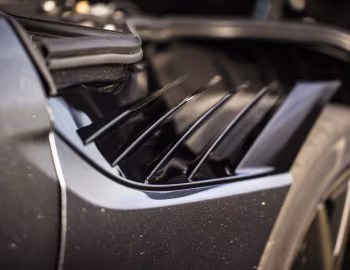 Aston Martin DBS Superleggera [UK-spec] '2018–24