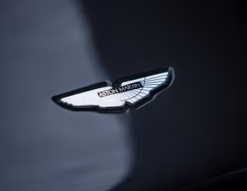 Logo Aston Martin DBS "Ultimate" '06–07.2012