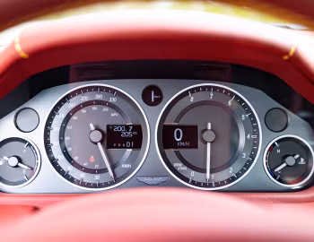 Tableau de bord Aston Martin DBS "Ultimate" '06–07.2012