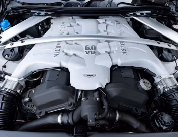 Sous la capuche Aston Martin DBS "Ultimate" '06–07.2012