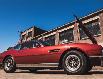 Aston Martin DBS V8 [UK-spec] '1970–72