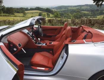 Interior Aston Martin DBS Volante [UK-spec] '2009–12