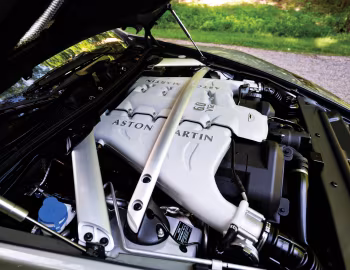 Sous la capuche 2010–12 Aston Martin DBS Volante [US-spec] '2009–12