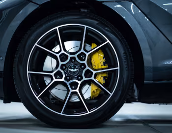 Aston Martin DBX [Japan] '2020–24