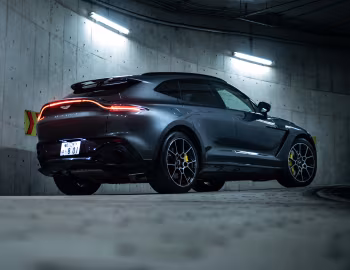 Aston Martin DBX [Japan] '2020–24