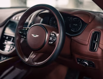 Panneau avant Aston Martin DBX [Japan] '2020–24