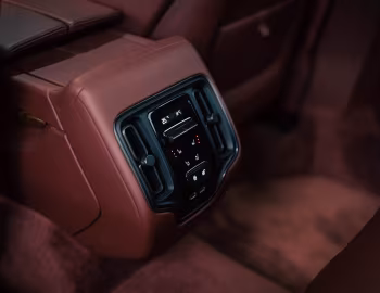 Intérieur Aston Martin DBX [Japan] '2020–24