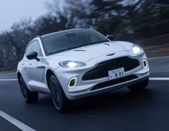 Aston Martin DBX [Japan] '2020–24