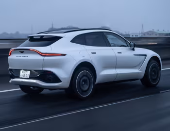 Aston Martin DBX [Japan] '2020–24