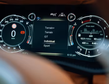 Tableau de bord Aston Martin DBX [Australia] '2021–24