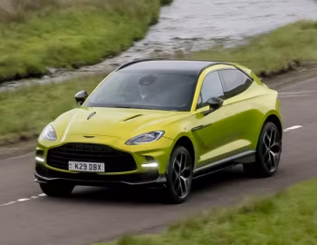 Aston Martin DBX707 [UK-spec] '2024–pr.