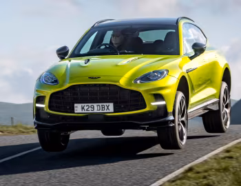 Aston Martin DBX707 [UK-spec] '2024–pr.