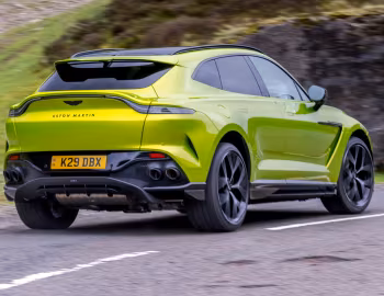 Aston Martin DBX707 [UK-spec] '2024–pr.