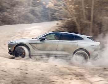 2023–24 Aston Martin DBX707 [North America] '2022–24