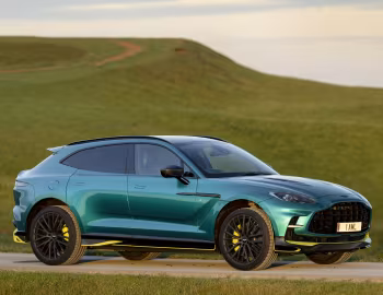 Q by Aston Martin DBX707 [UK-spec] '2022–24